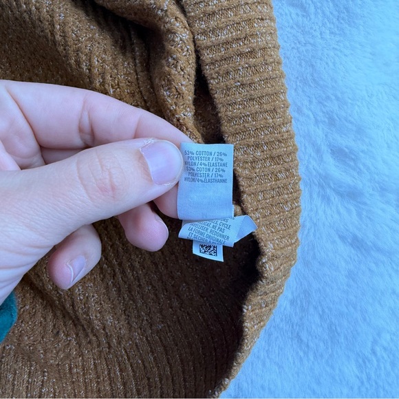 Aerie Waffle CozyUp Hooded Sweater Size Medium - Picture 7 of 9